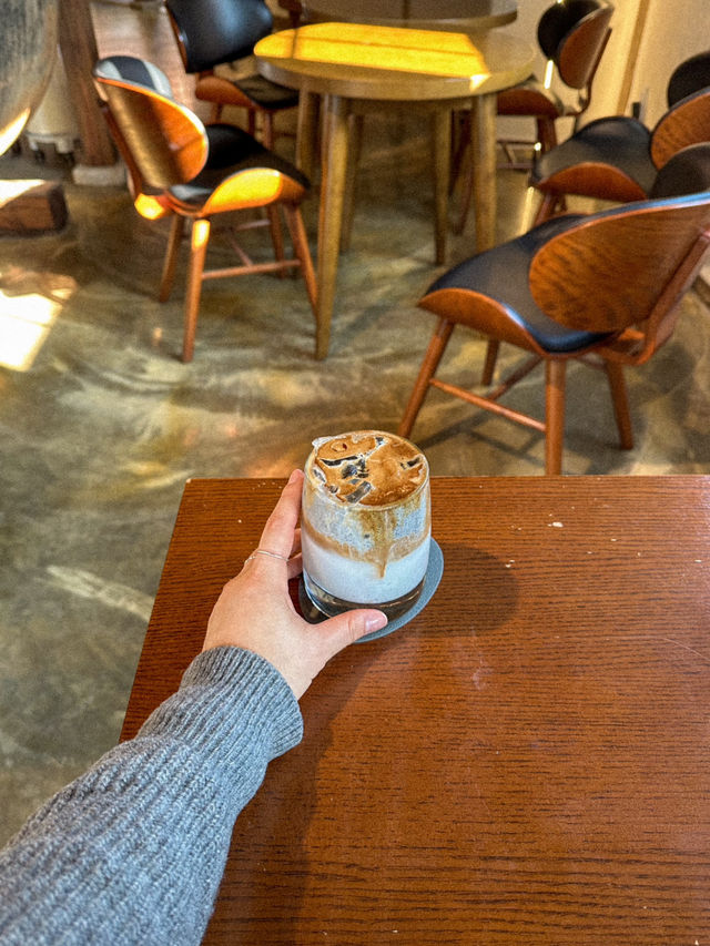 흑임자라떼가 맛있는 카페 <갱갱>