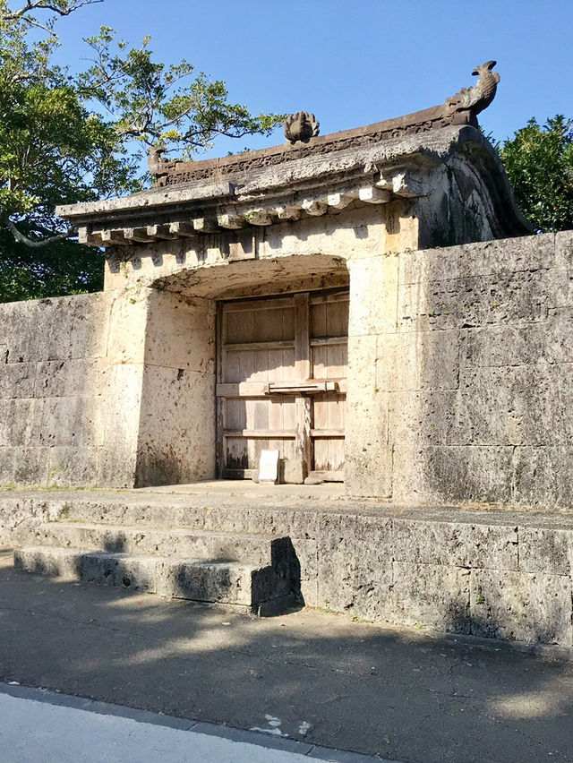 【沖縄　お城巡り】