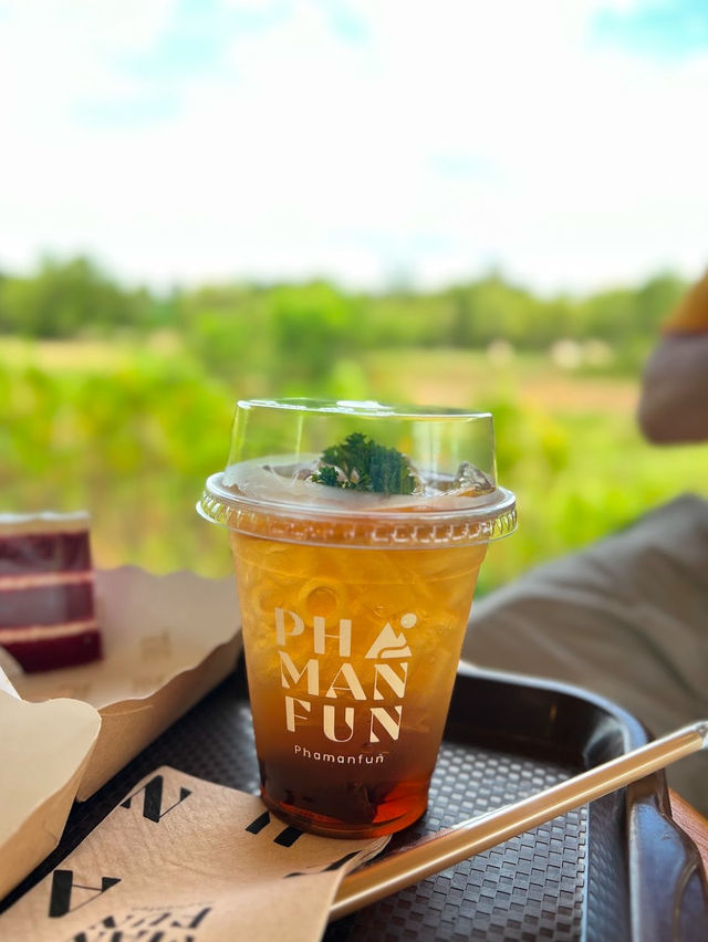  " ผาม่านฝัน Pha Man Fun "🥤