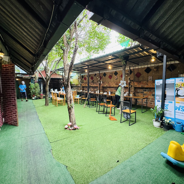 ร้านเรือนขนมจีน