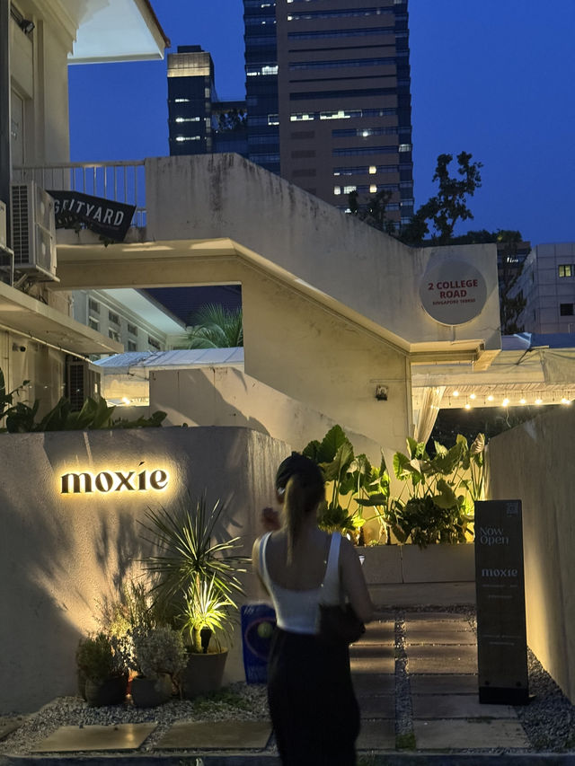 🇸🇬 Unforgettable Bites: A Taste of Innovation at Moxie Singapore