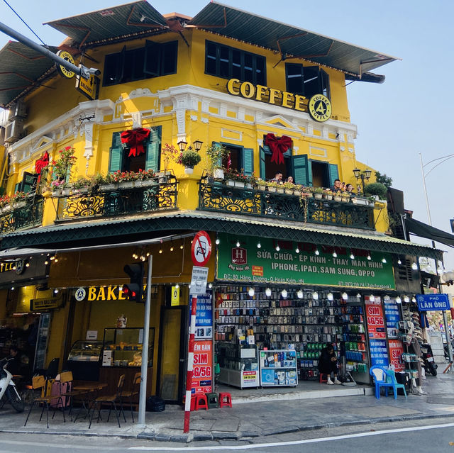 A cozy coffee shop in Hanoi with balcony 🔥