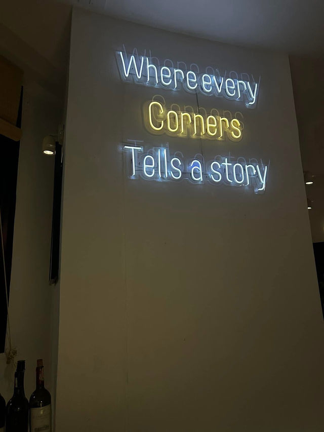 The Corners 🥂