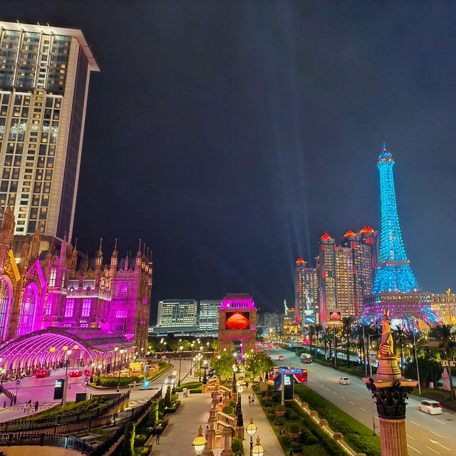 Enchanting Night Stroll Through Macau's Taipa & Cotai: A World of Lights and Landmarks 🌙✨