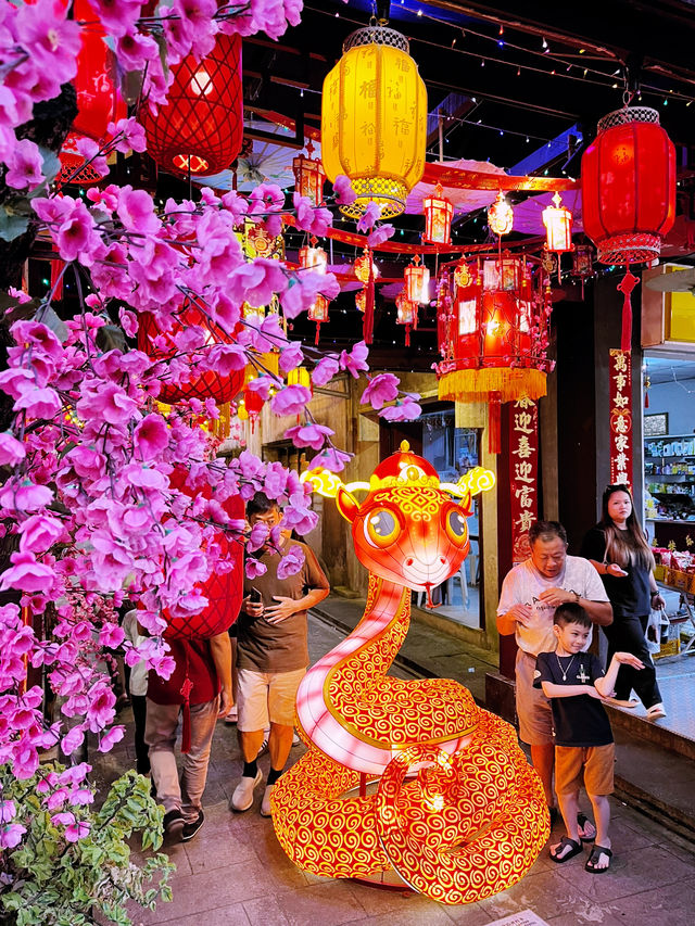 Heritage Town Since 1940 in Bau, Kuching