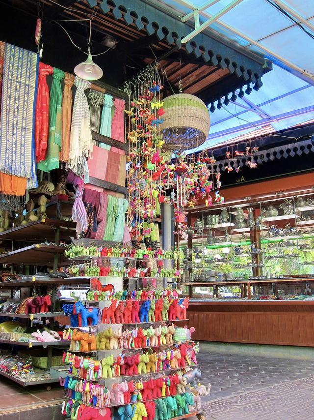 Wandering Siem Reap: A Day of Culture and Craft at Riverside Market