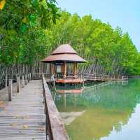 มาเที่ยวจันทบุรี นอนที่พักติดทะเลหาดเจ้าหลาว