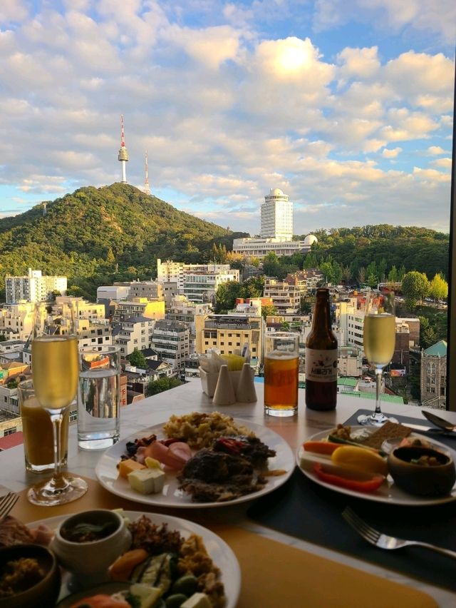 남산뷰 신상호텔 보코명동 클럽라운지