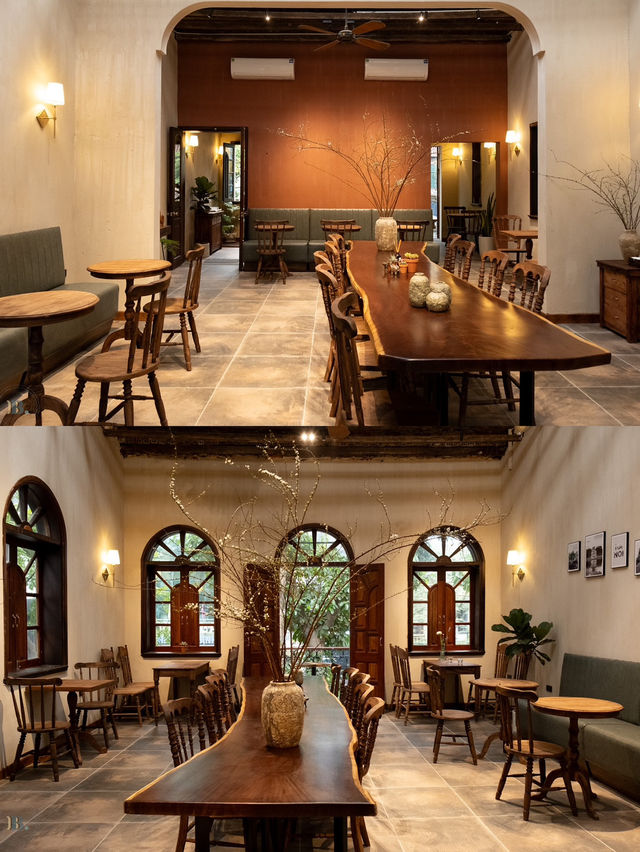 HANOI MOMENT HANOI MOMENT