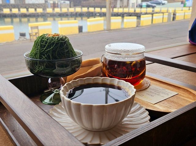 A nice Mont Blanc Cafe in Jeju, So Much More