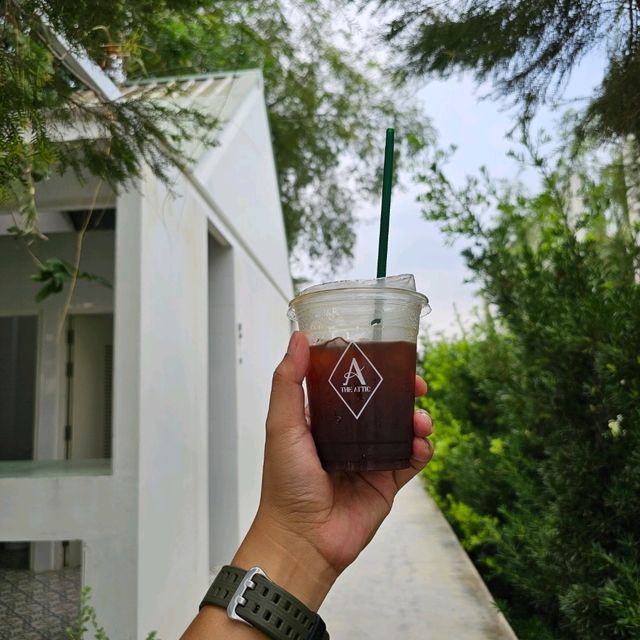 The Attic Cafe | คาเฟ่ Vibes ดีที่ต้องไปลอง