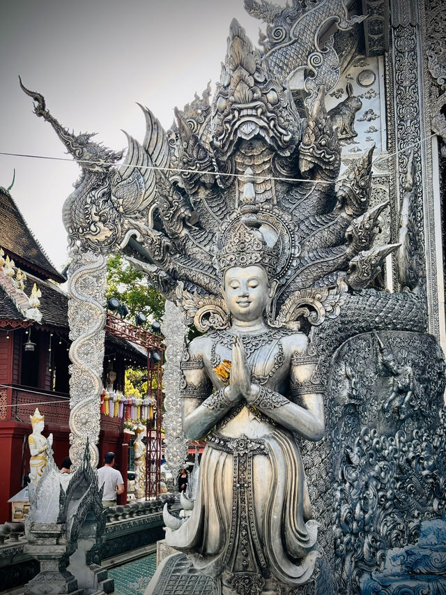 清邁銀殿(The Silver Hall):閃耀千年的工藝奇蹟 清邁銀殿(The Silver Hall):閃耀千年的工藝奇蹟