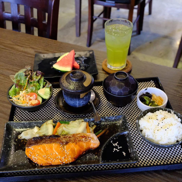  LUNCH SETS อาหารญี่ปุ่นมื้อกลางวัน