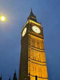 มุมถ่ายรูปและล่องเรือ หอนาฬิกา Big Ben ลอนดอน