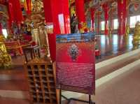 วัดเพชรสุวรรณเป็นวัดที่สวยงามแห่งหนึ่งใน เพชรบุรี