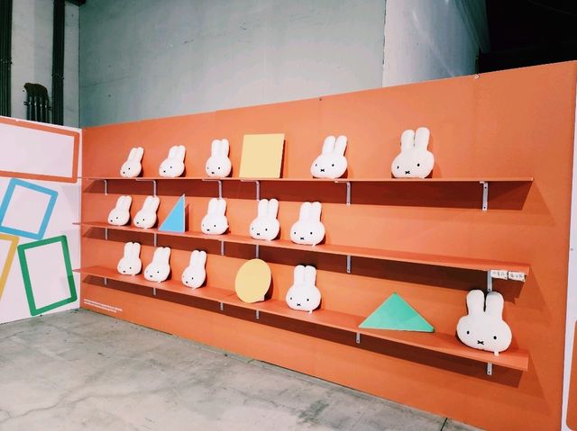 🌀【風與藝術】駁二蓬萊倉庫：與海風共舞的藝術廊道