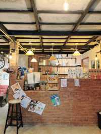 คาเฟ่+ร้านอาหาร สไตล์บ้านสวน ที่ อ.เทพสถิต