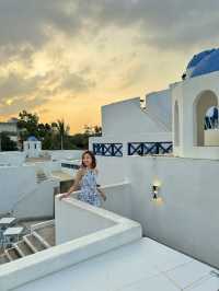 De Sands Santorini – A Taste of Greece in Batam