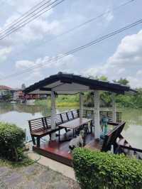 SHINE 'S COFFEE คาเฟ่ปากเกร็ด นนทบุรี