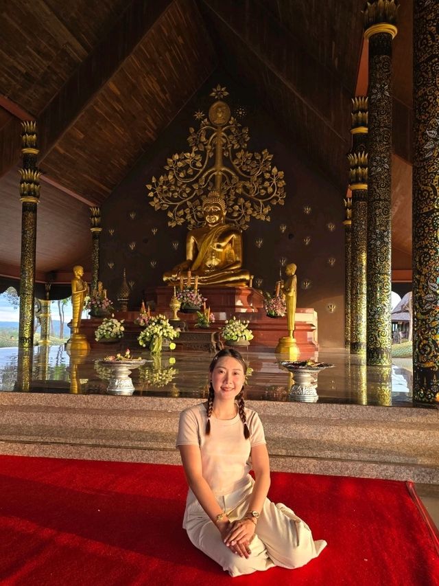 วัดสิรินธรวรารามภูพร้าว (วัดเรืองแสง) อุบลราชธานี