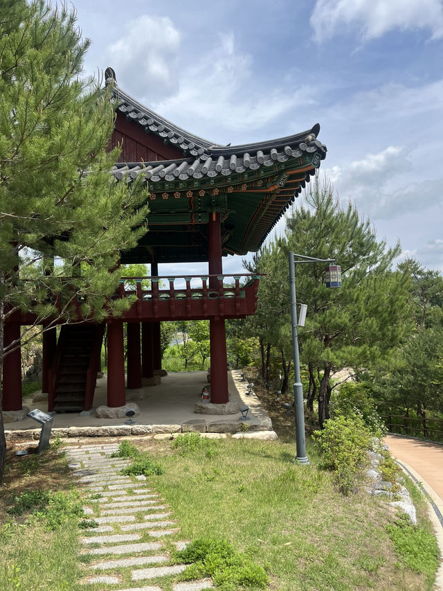 고즈넉한 벽화마을 여행지
