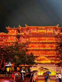 Dafo Temple: An Illuminated Oasis in Guangzhou ✨