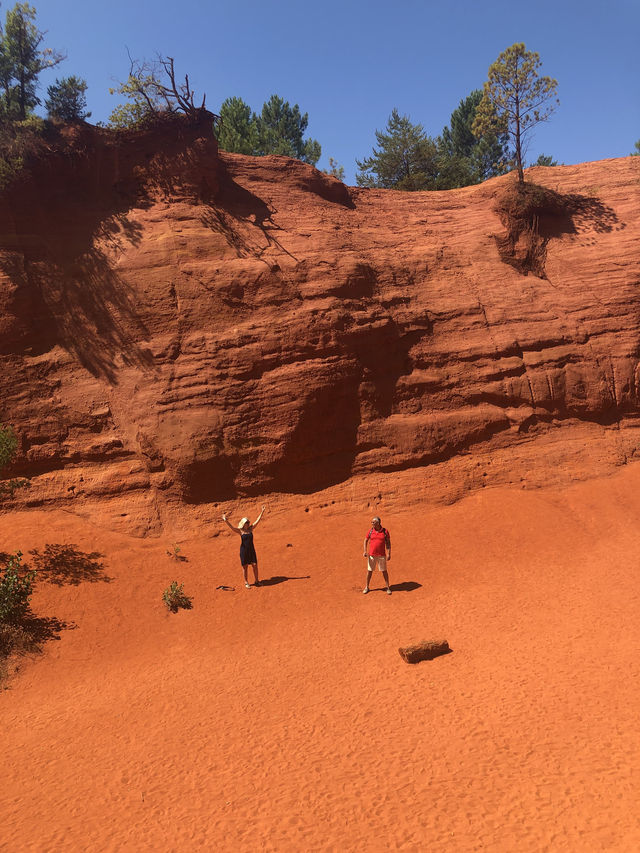 Don't go to the US to see the Colorado, GO TO THE FRENCH COLORADO instead! 