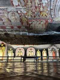 🇱🇰 ダンブッラ石窟寺院