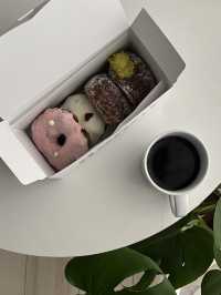 🍩【中目黒 I’m donut ?】ふわしゅわ、口どけ1秒。もう、これはドーナツじゃない。