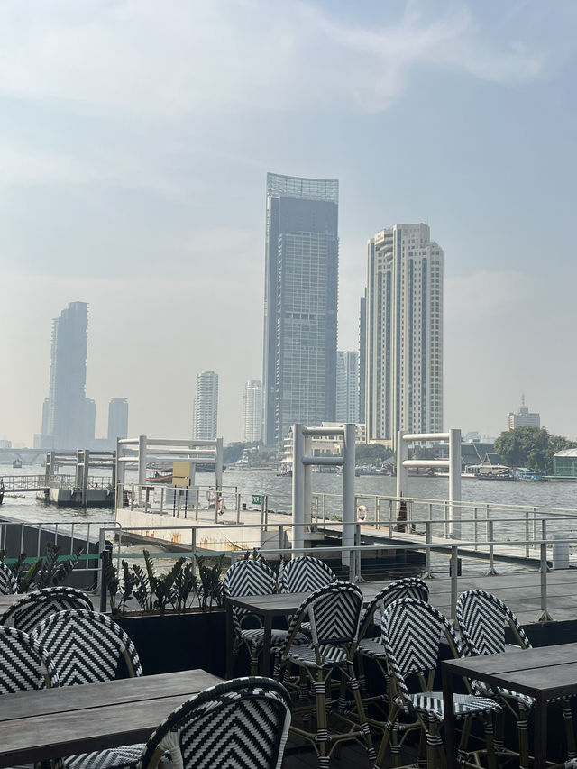 A day in Charoen Krung, Bangkok