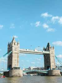 初めてのロンドンブリッジ、感動しました！🌉🇬🇧
