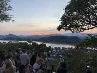 【ラオス・ルアンパバーン プーシーの丘】360度絶景！ルアンパバーンを一望