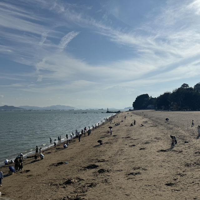 차가없는 섬, 구랑위의 낮과 밤