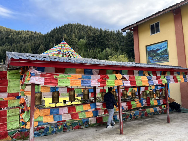 🏞️Epic Nature Combo: Huanglong + Jiuzhaigou Summer Adventure