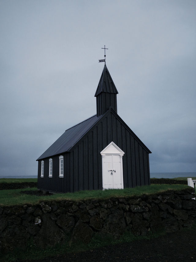 Whispers Between the Earth – Músagjá, Iceland