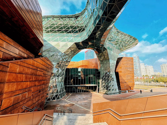 Shanghai World Expo Museum: Where Memories and Architecture Meet! 🇨🇳📸