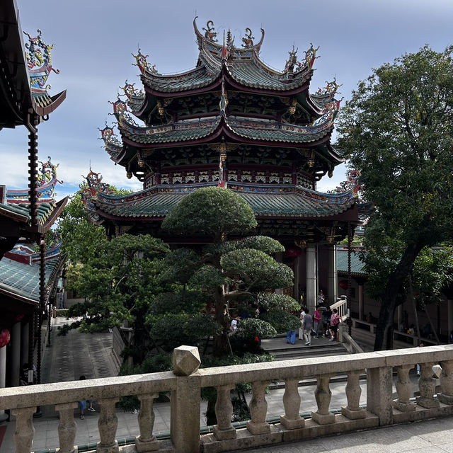 🔔 "Ring in the Serenity: A Trip to Xiamen’s South Putuo Bell Tower & Beyond!"
