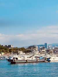Romantic Sunsets and Dazzling Night Views on the Water
