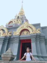 พระบรมธาตุศรีนครินทราสถิตย์มหาสันติคีรี แม่สลอง