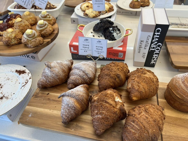🥐 바삭함에 감성 더한 무거동 베이커리, 크로플유 X 라푀유