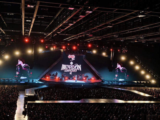 Move On Concert 2025 : UOB Live VIP3 