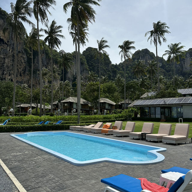 ที่พักแนะนำในกระบี่ tinidee hideaway tonsai beach 