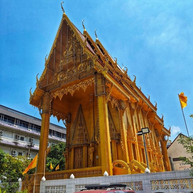 วัดที่สร้างโดยคนลาวจากเวียงจันทน์