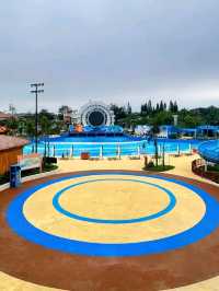 🌊🎡 Zhonghai Water Park, Hong Kong – A Hidden Aquatic Escape! 🏖️🌈
