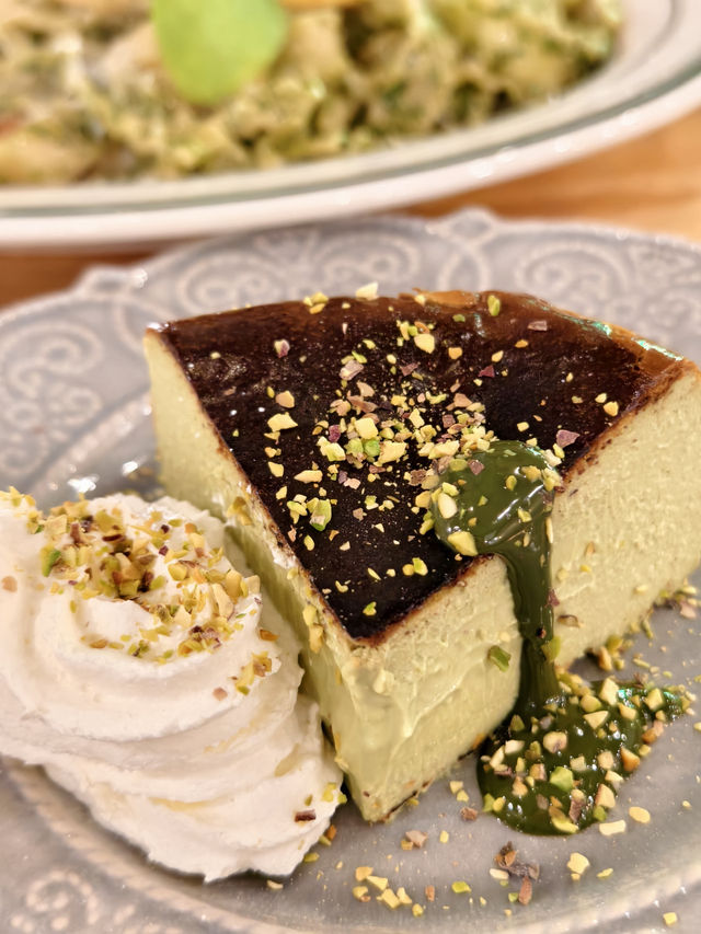 西營盤cafe，供應大熱開心果甜品