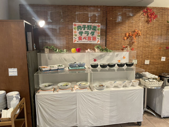 현지의 맛과 풍경을 함께 즐기다 – 우치코 카라리 식당 체험기