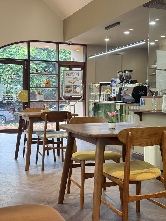 คาเฟ่อยุธยา glory's home made