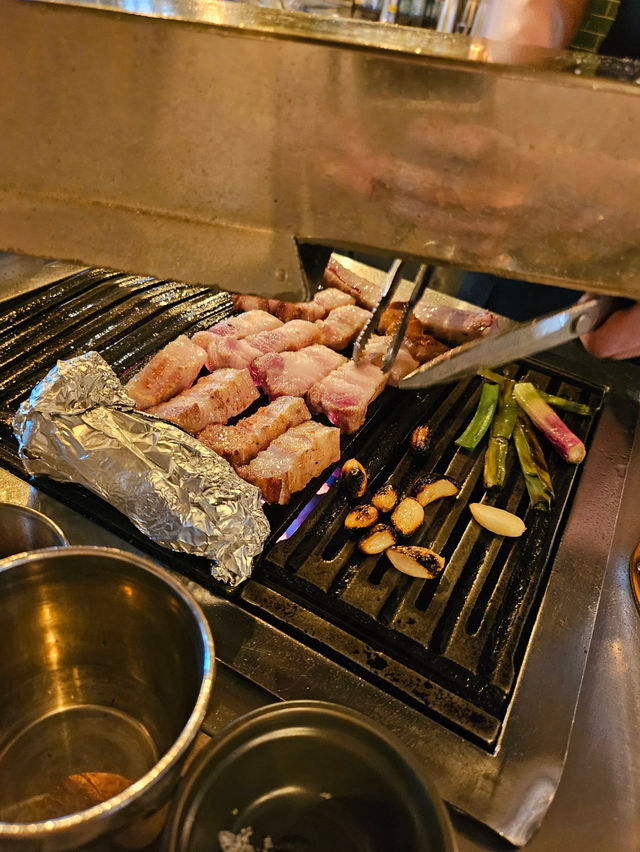 🇰🇷🐷超人気サムギョプサル！クンデジシクタン