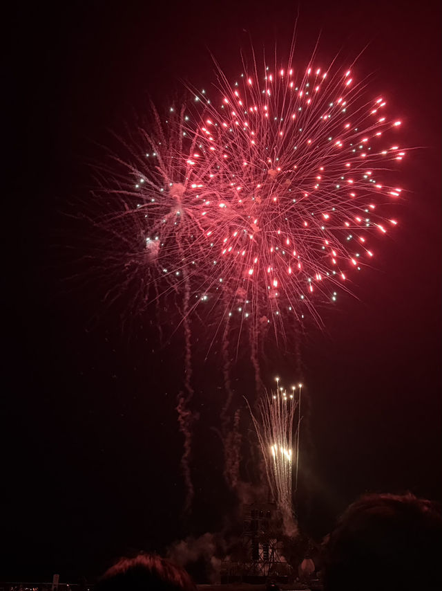 🎆沖繩必看！2025年「美麗海夏日煙花大會」🎇
