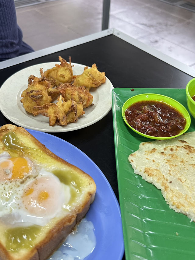 Walk First, Feast Later – Breakfast Reward at Cafe 66, Kampung Bharu 🍳